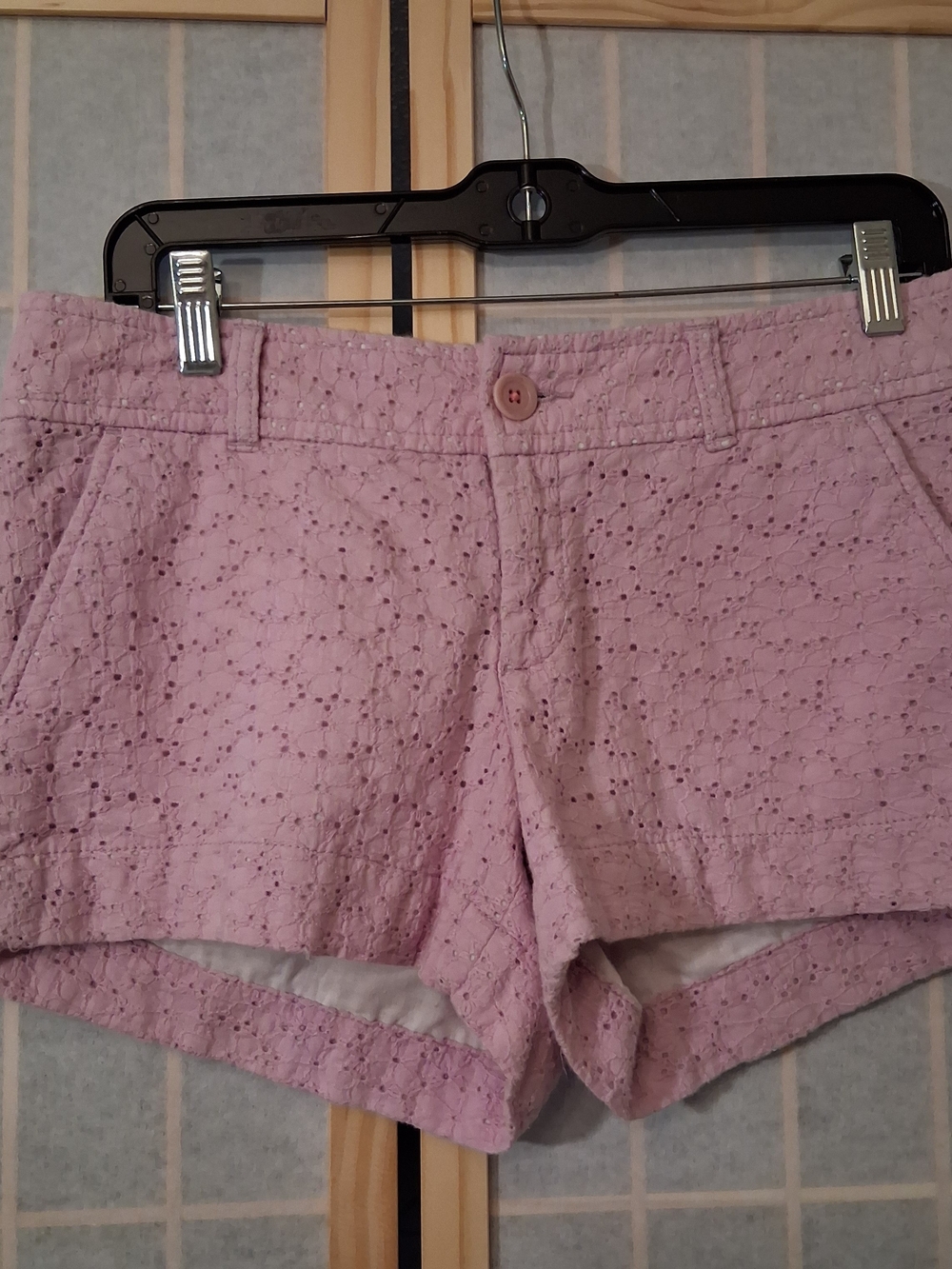 Women’s Eyelet Cotton Blend Shorts - Lilac Size 4